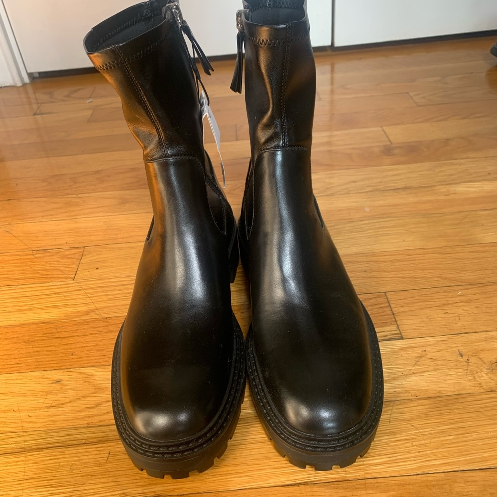 Zara women’s black lug sole low heel ankle boots - Picture 3 of 7